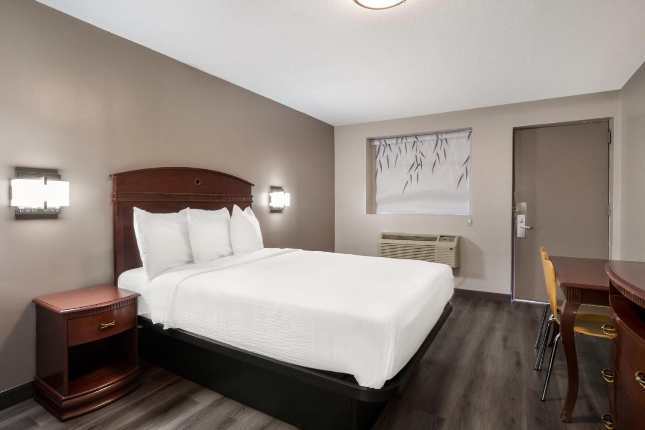 Red Carpet Inn Edison Εξωτερικό φωτογραφία