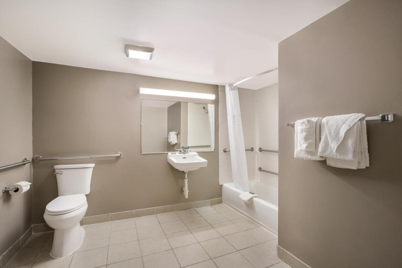 Red Carpet Inn Edison Εξωτερικό φωτογραφία